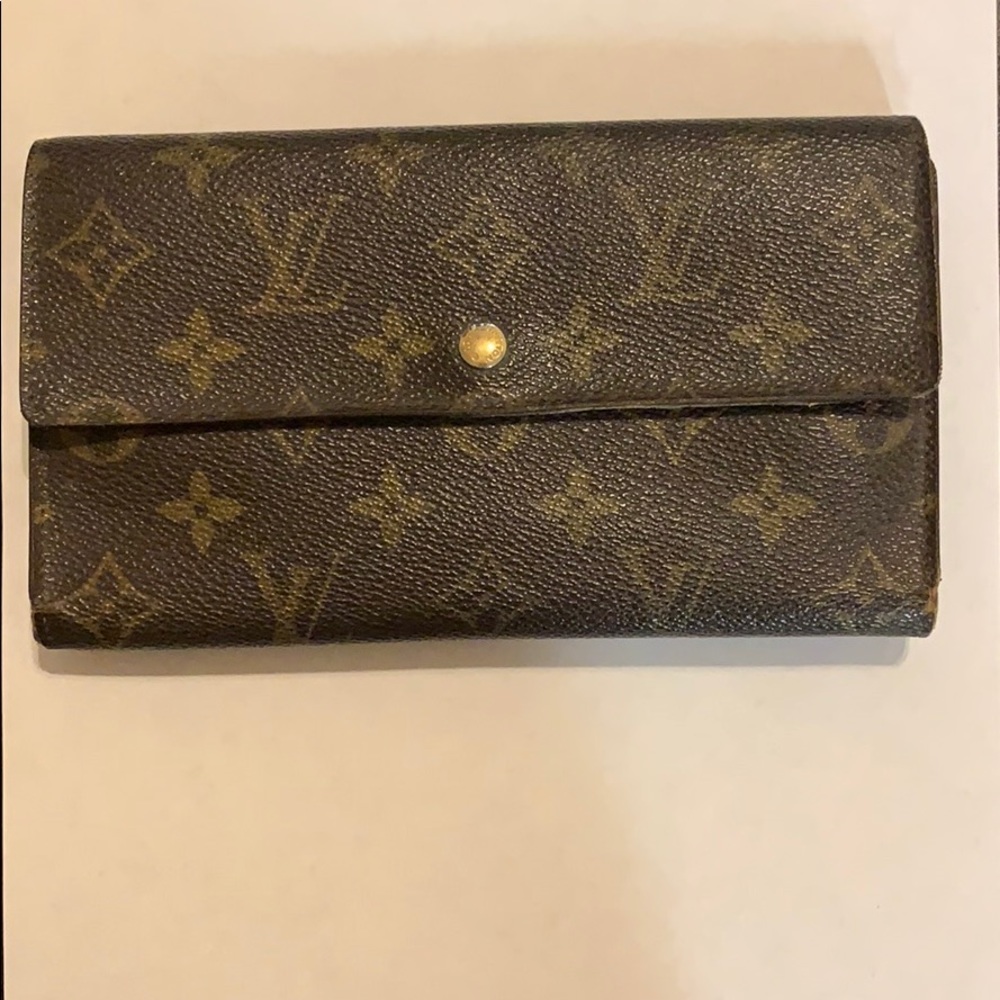 Authentic Louis Vuitton wallet